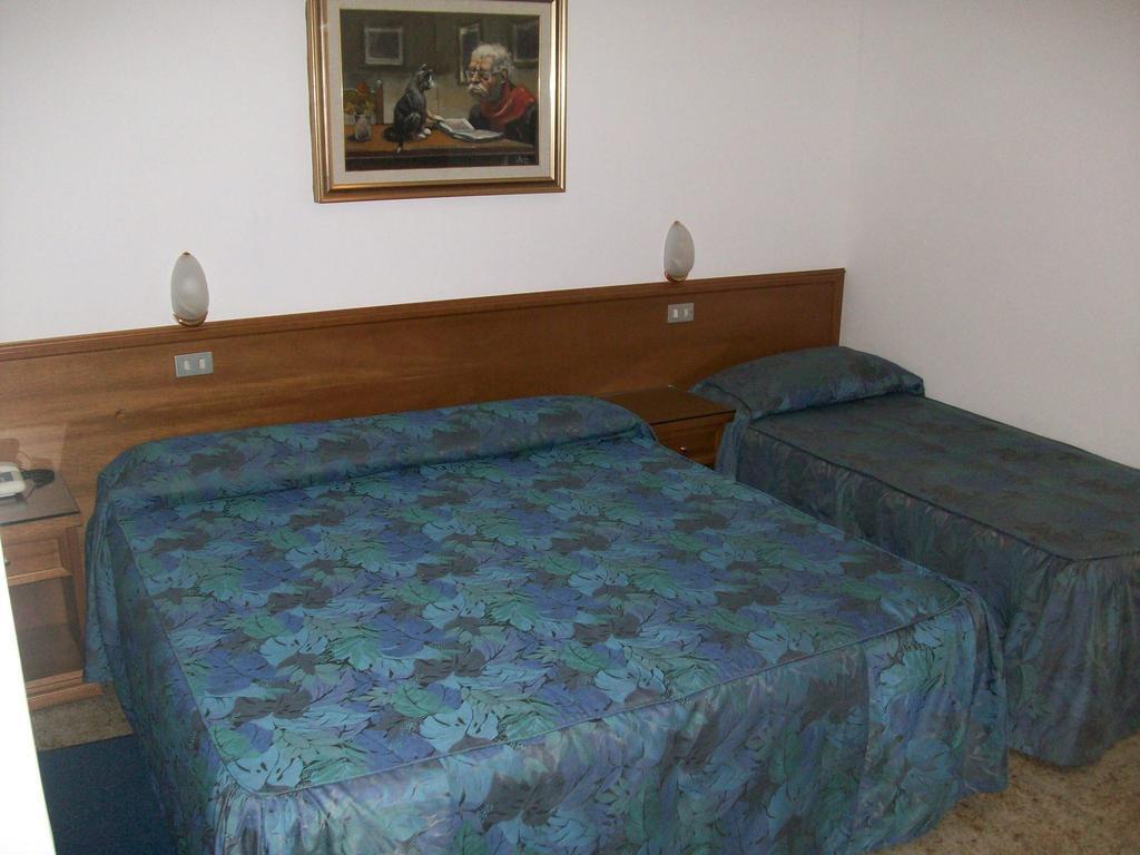 Hotel Santorotto Di Fabio Terrosi Sinalunga Værelse billede